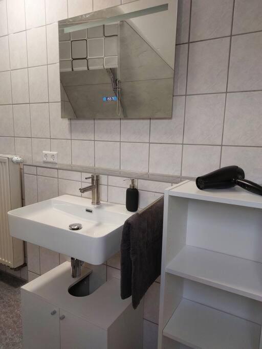 Rooftop Apartmens Ulm - Komfortable Neue Gemeinschaftsunterkunft Im Herzen Von Ulm - Raum 3 Ngoại thất bức ảnh